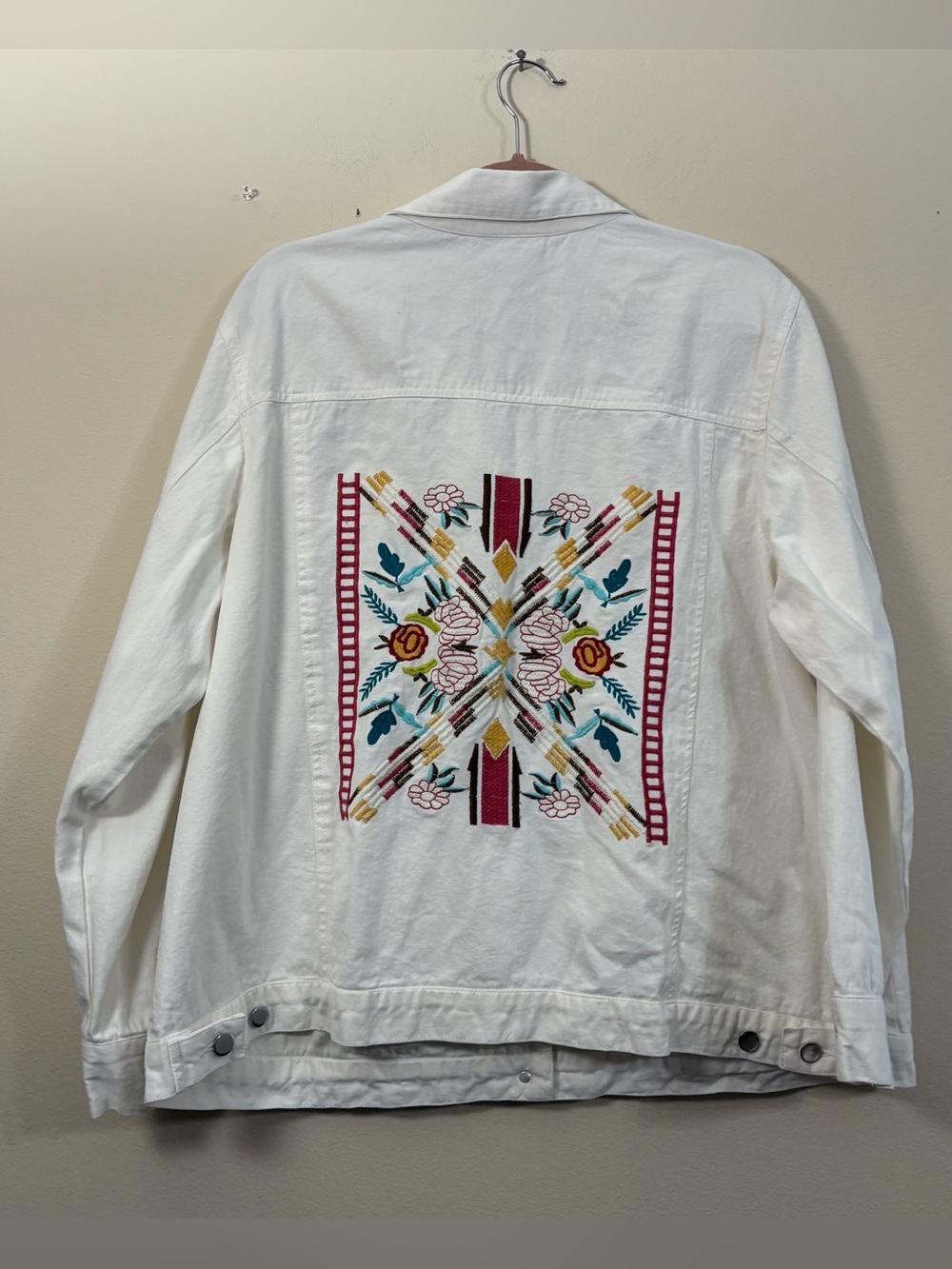 Collections Inc women's embroidered ivory cream trucker denim jacket womens XXL